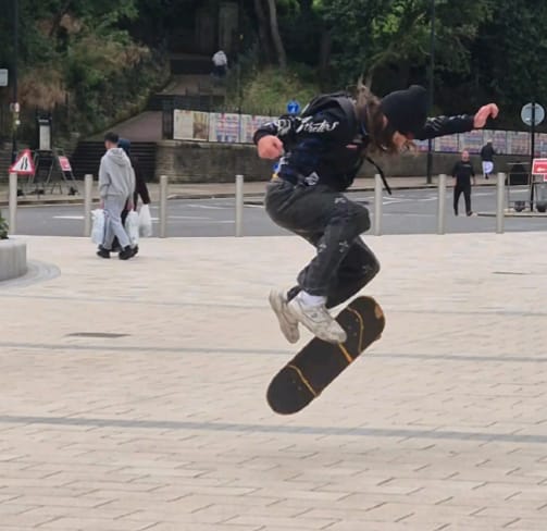 The Ultimate 2025 Skateboard Deck Buying Guide (Hybrid, Carbon, Bamboo & More)